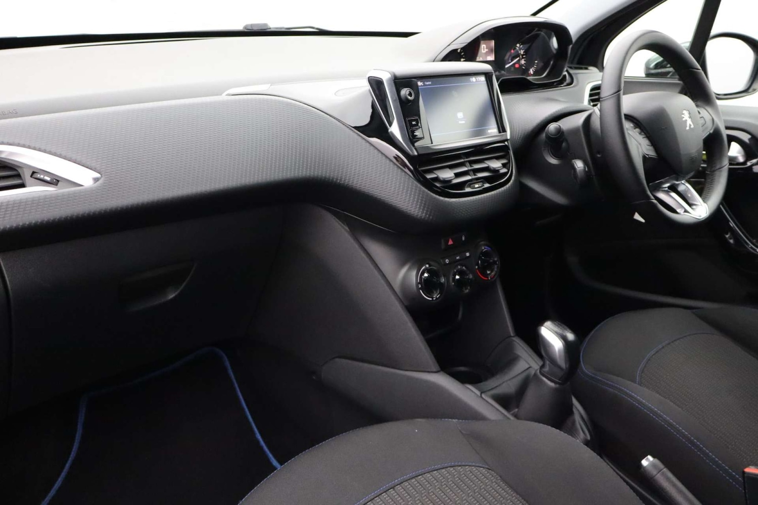 Used Peugeot 208 2019 for sale - 76182612: Photo 11