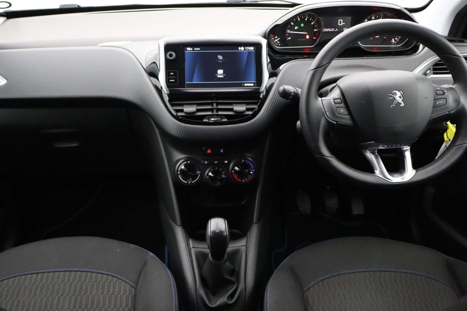 Used Peugeot 208 2019 for sale - 76182612: Photo 12