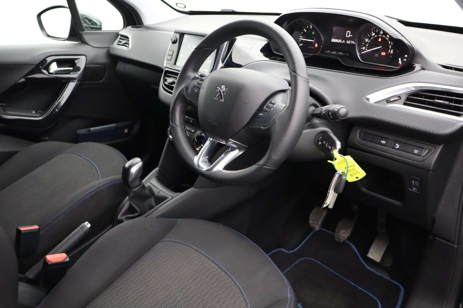 Used Peugeot 208 2019 for sale - 76182612: Photo 15
