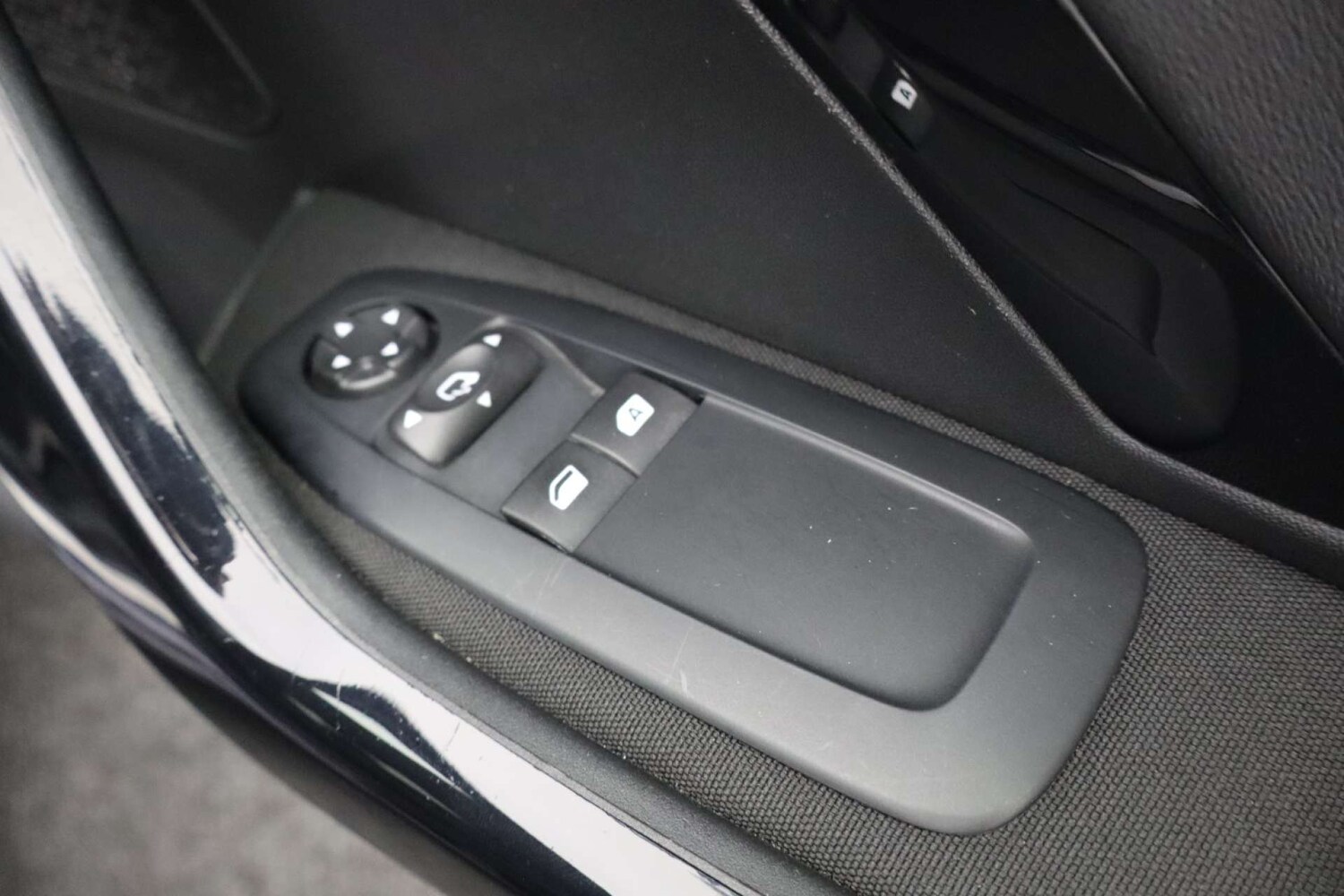 Used Peugeot 208 2019 for sale - 76182612: Photo 22