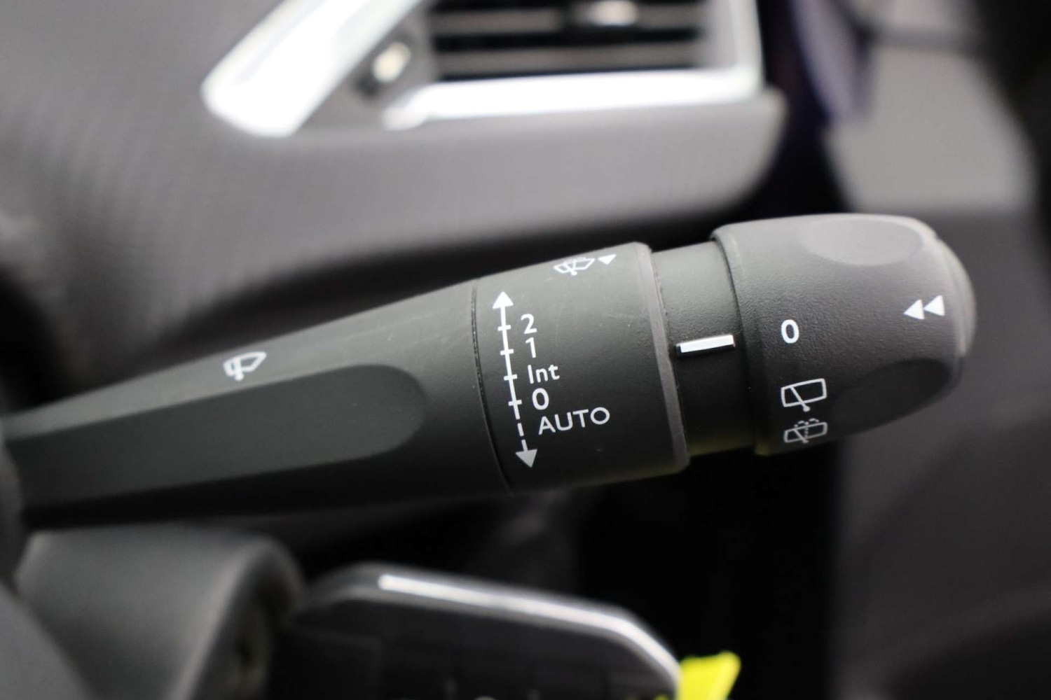 Used Peugeot 208 2019 for sale - 76182612: Photo 28