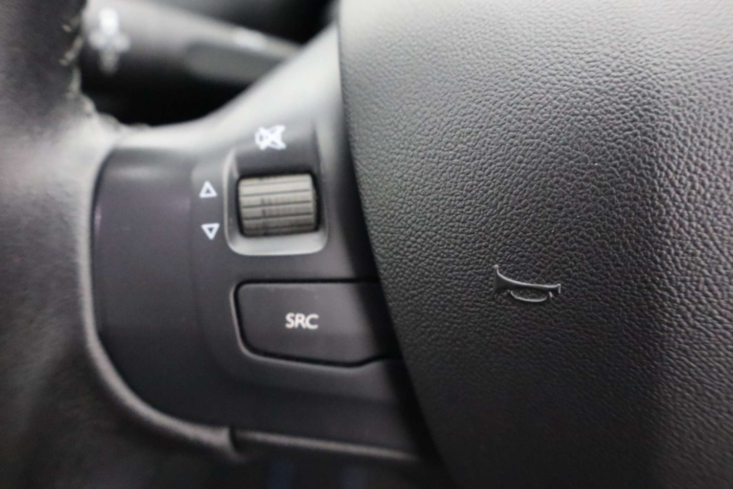 Used Peugeot 208 2019 for sale - 76182612: Photo 29