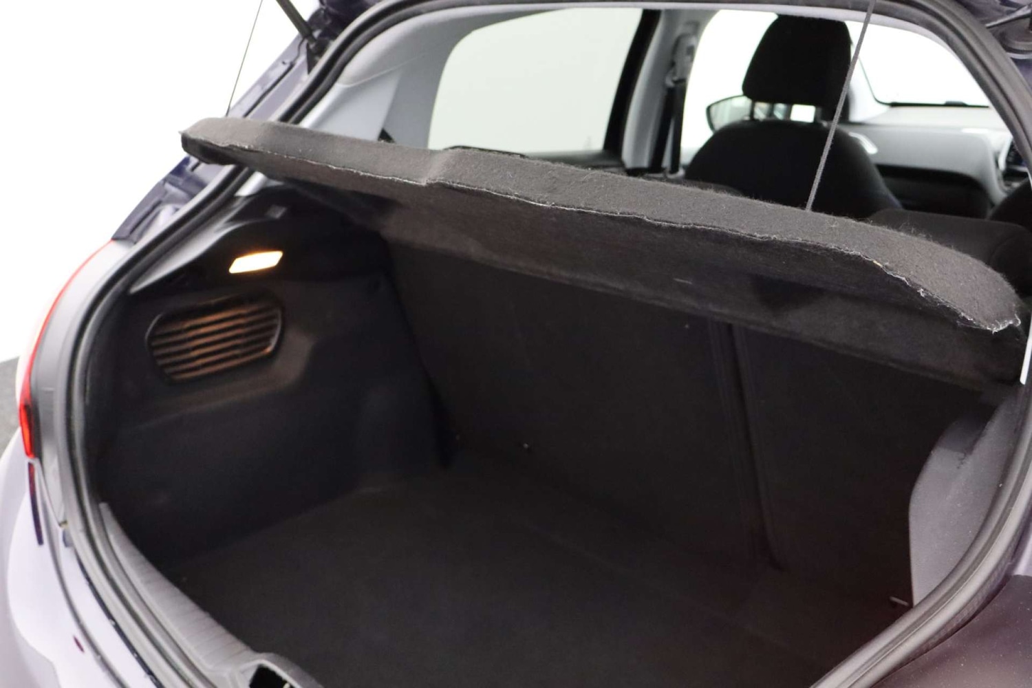 Used Peugeot 208 2019 for sale - 76182612: Photo 38