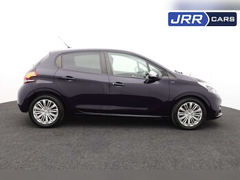 Used Peugeot 208 2019 for sale - 76182612: Photo
