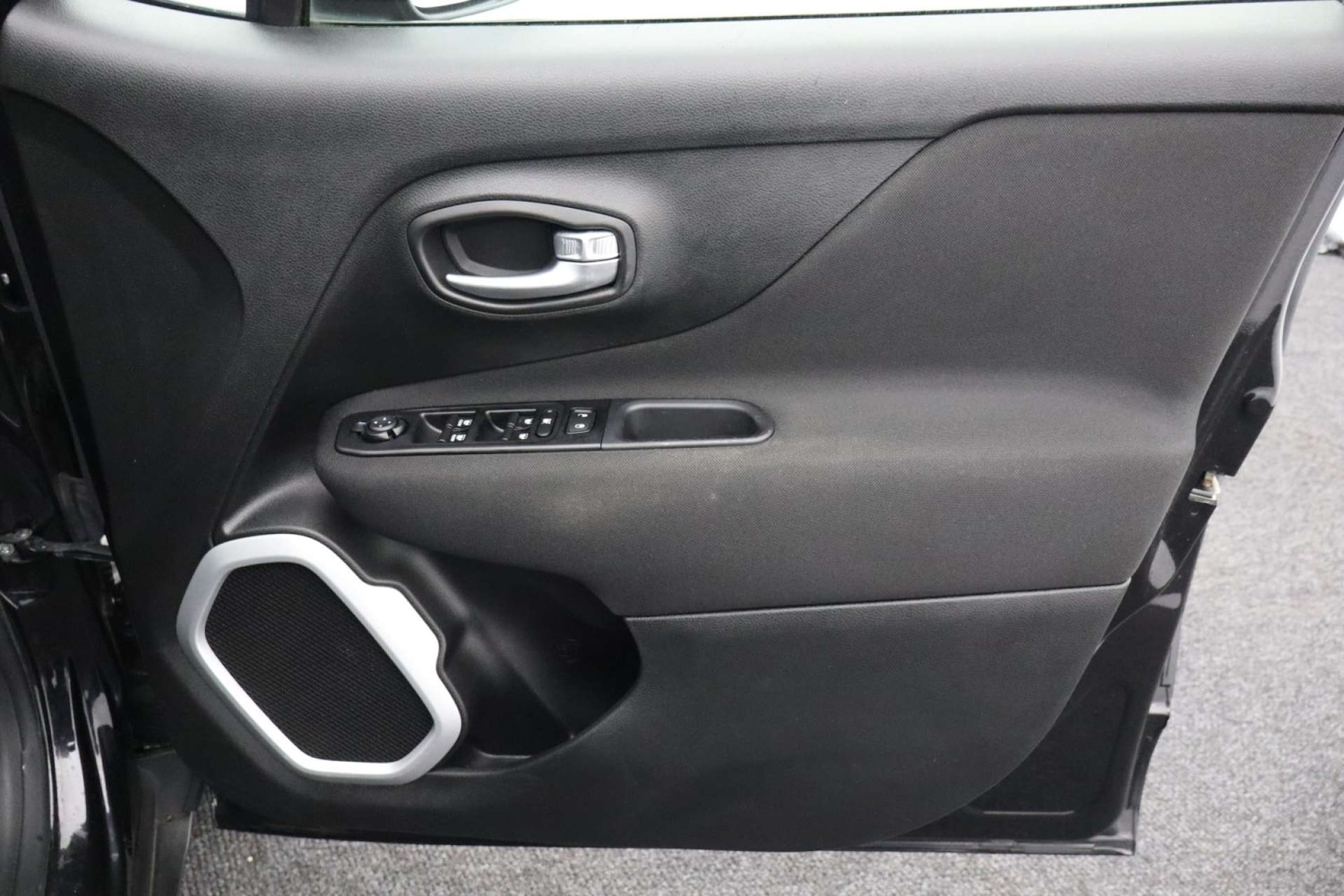 Used Jeep Renegade 2021 for sale - 76422516: Photo 17