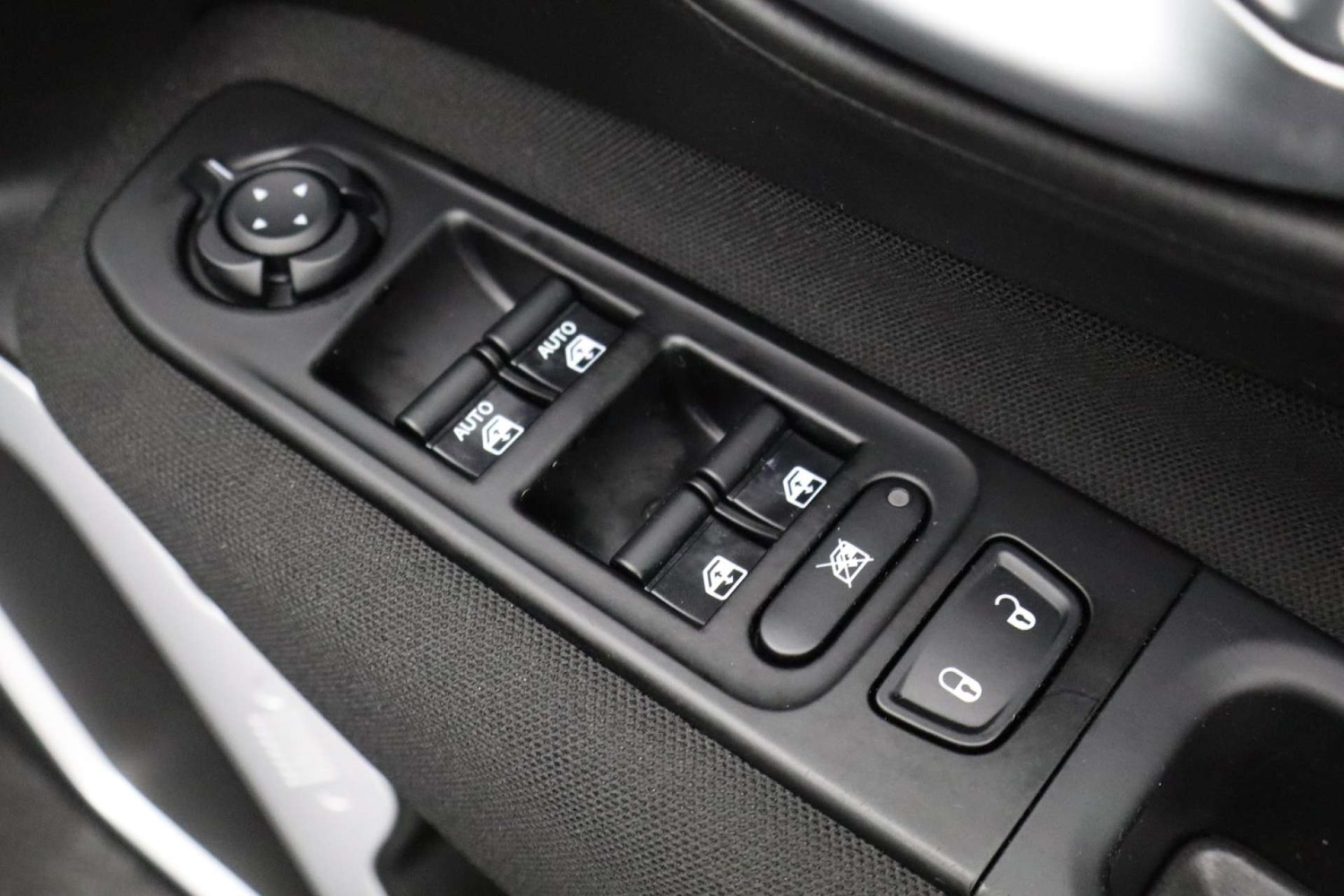 Used Jeep Renegade 2021 for sale - 76422516: Photo 18