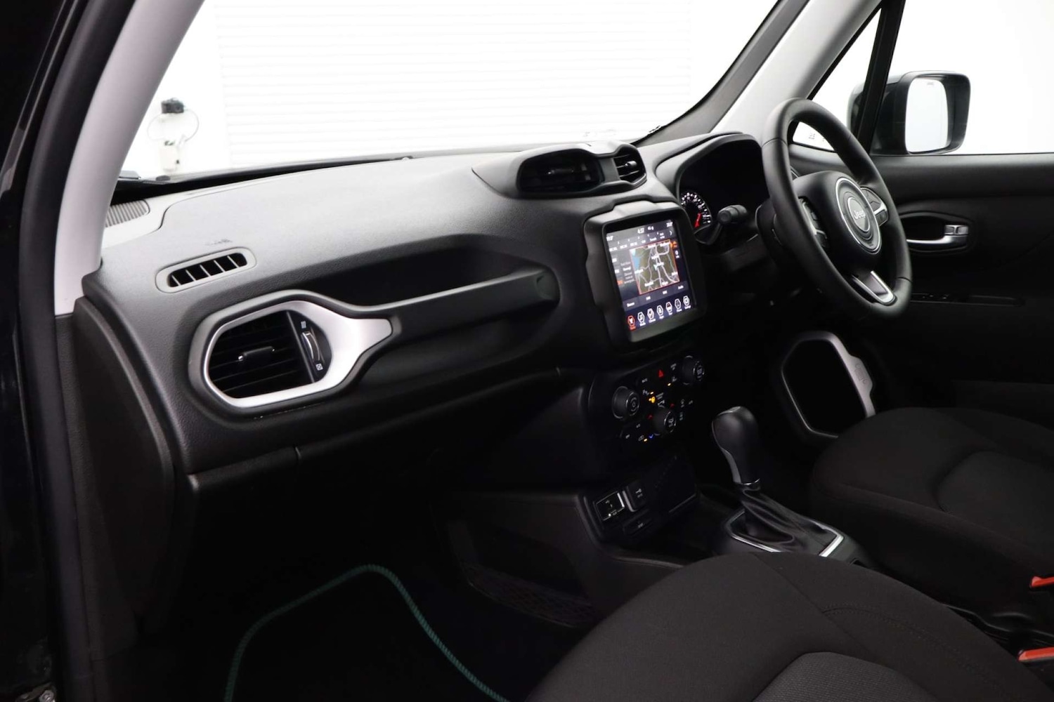 Used Jeep Renegade 2021 for sale - 76422516: Photo 28