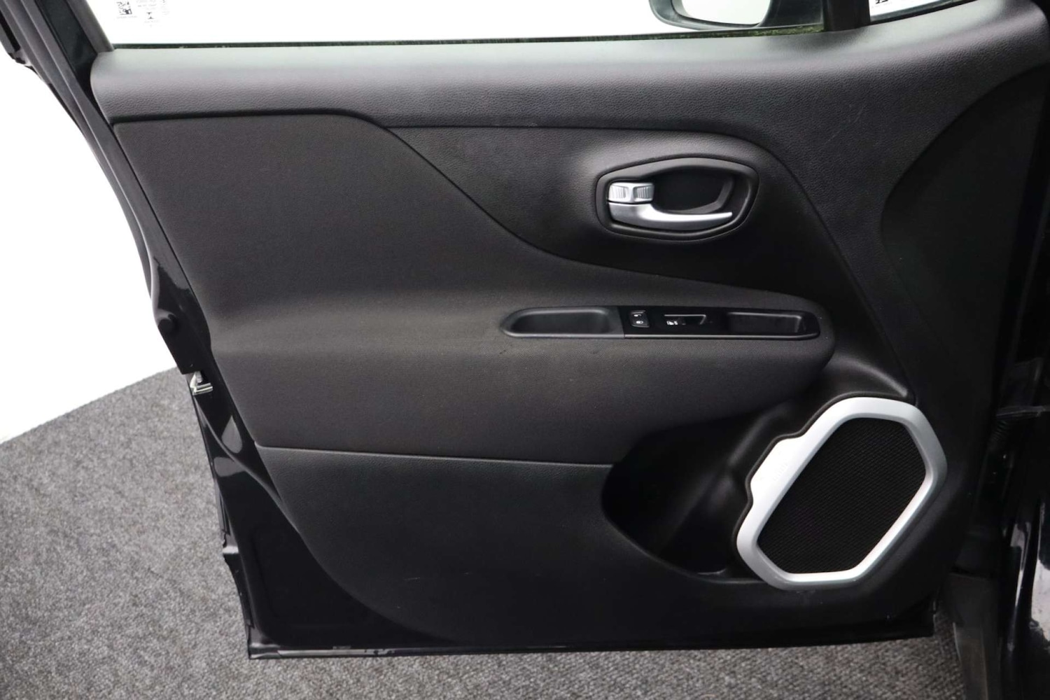 Used Jeep Renegade 2021 for sale - 76422516: Photo 33