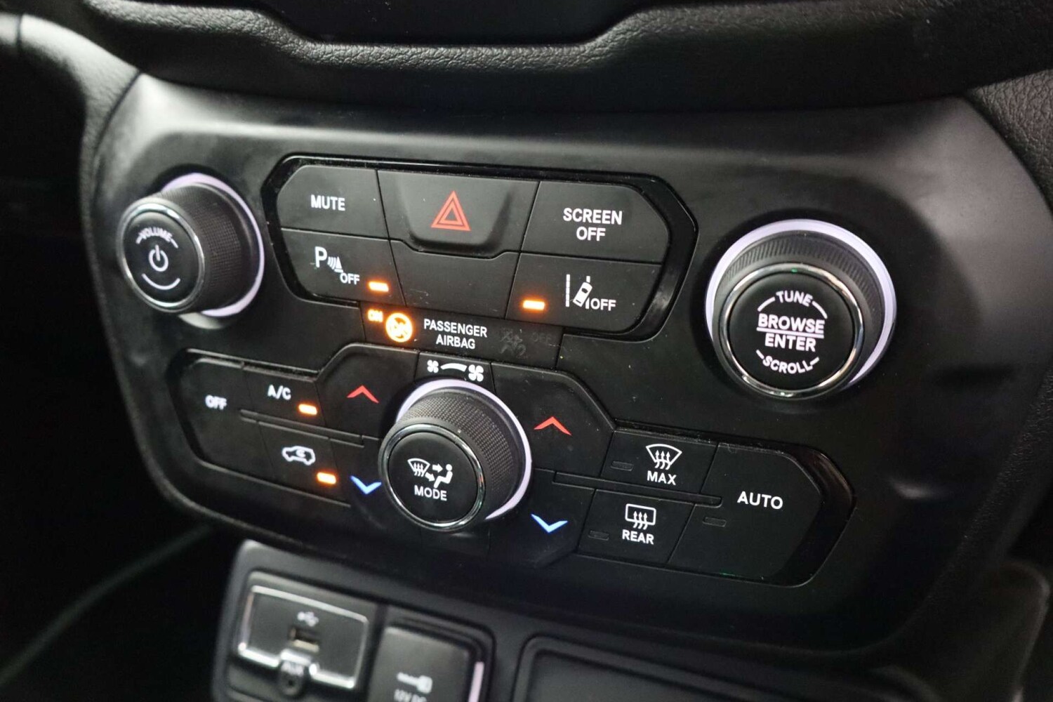 Used Jeep Renegade 2021 for sale - 76422516: Photo 48