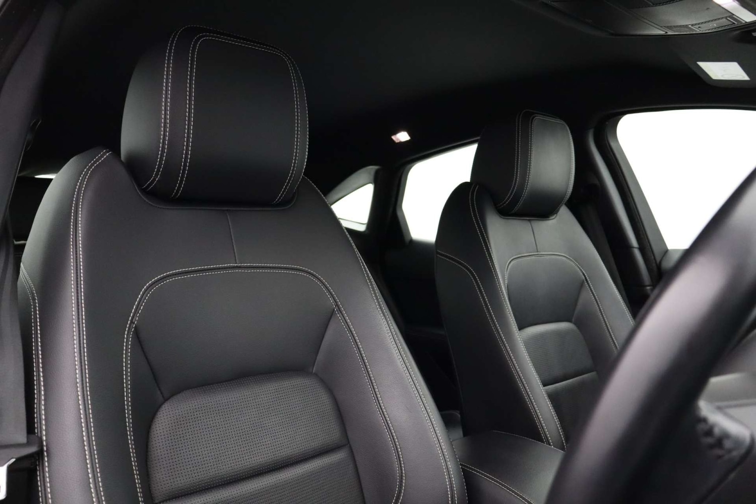 Used Jaguar E-Pace 2018 for sale - 76182624: Photo 12