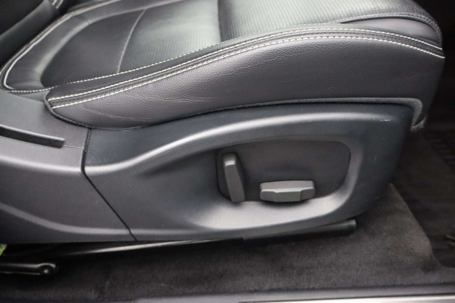 Used Jaguar E-Pace 2018 for sale - 76182624: Photo 15