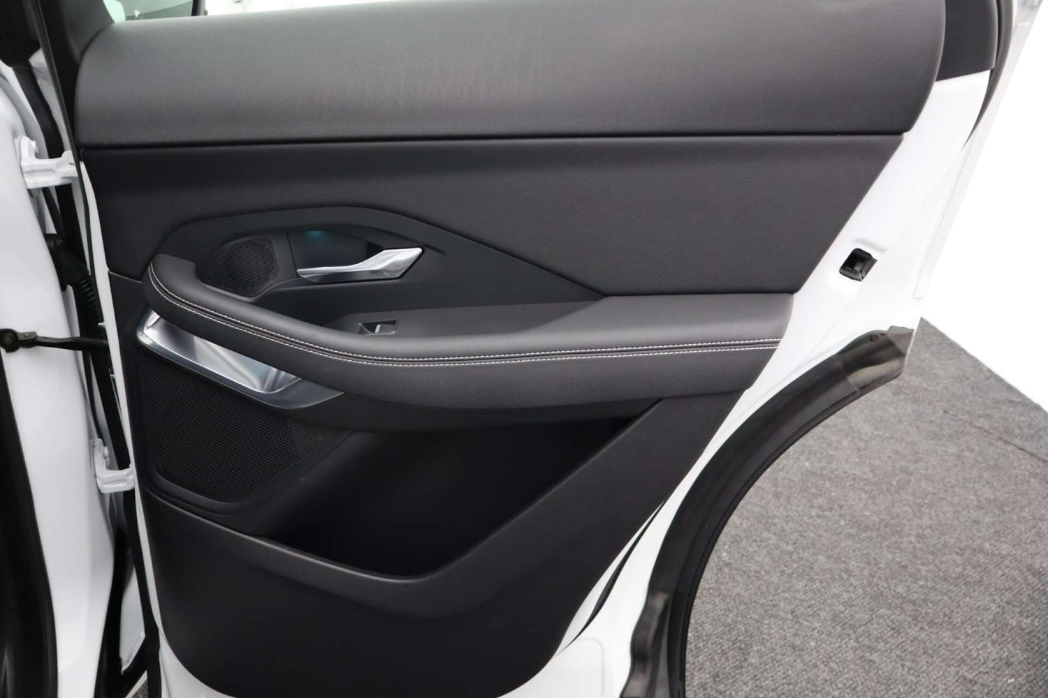 Used Jaguar E-Pace 2018 for sale - 76182624: Photo 20