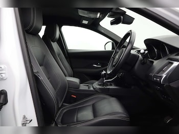 Used Jaguar E-Pace 2018 for sale - 76182624: Photo