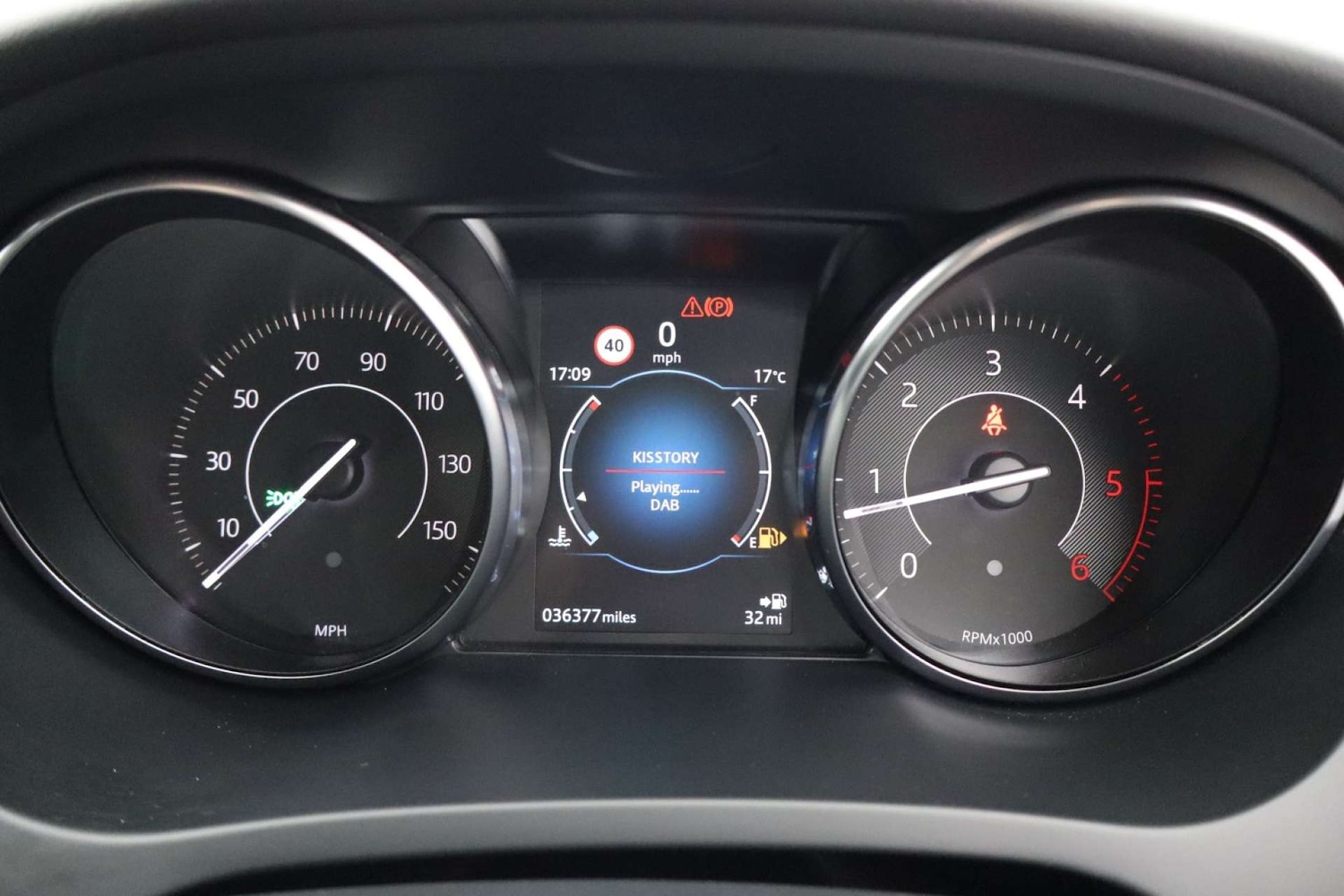 Used Jaguar E-Pace 2018 for sale - 76182624: Photo 34