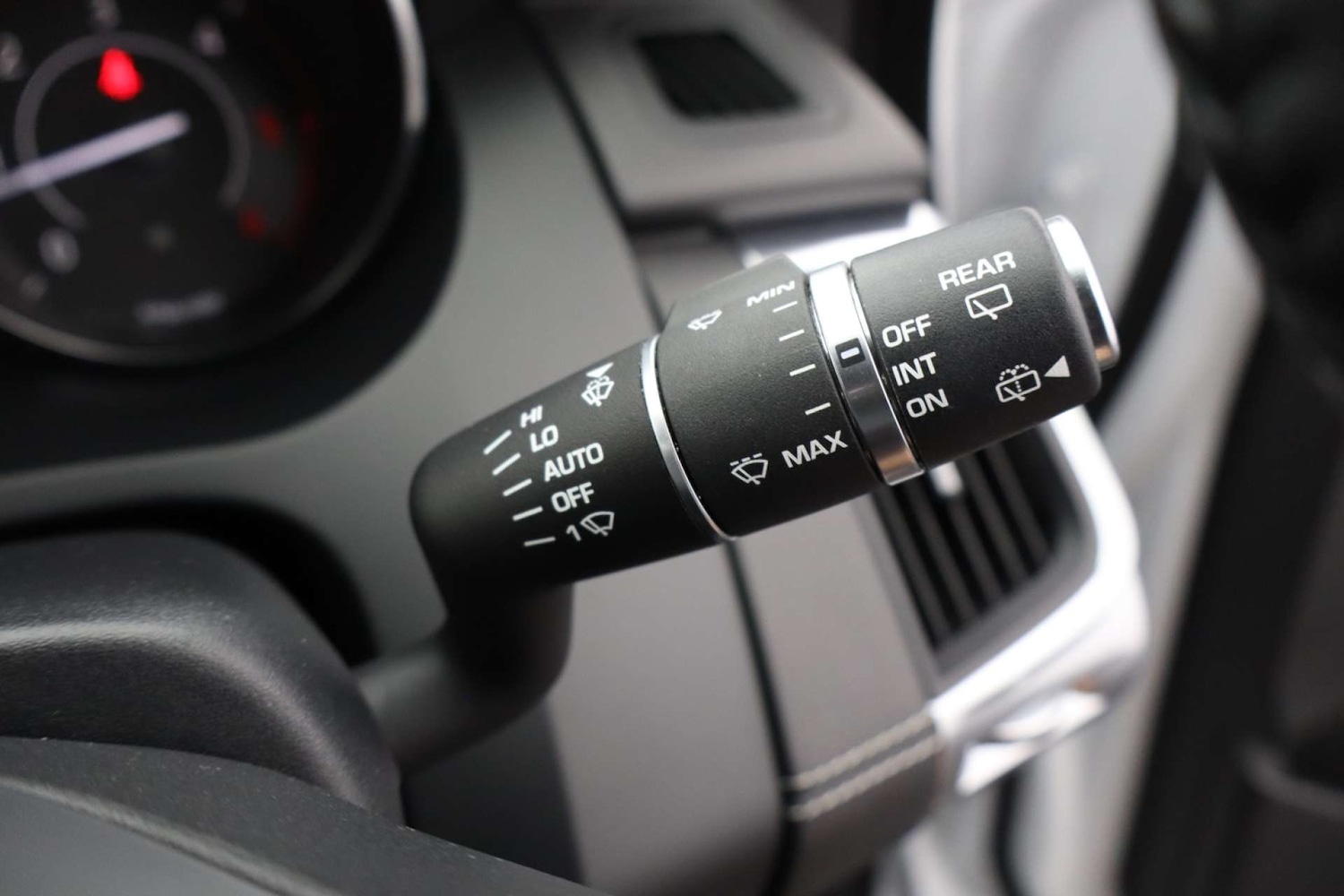 Used Jaguar E-Pace 2018 for sale - 76182624: Photo 35