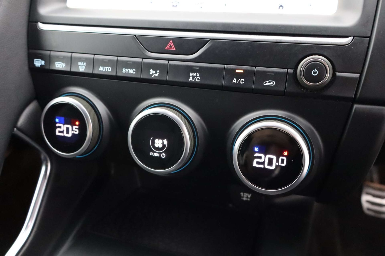 Used Jaguar E-Pace 2018 for sale - 76182624: Photo 42