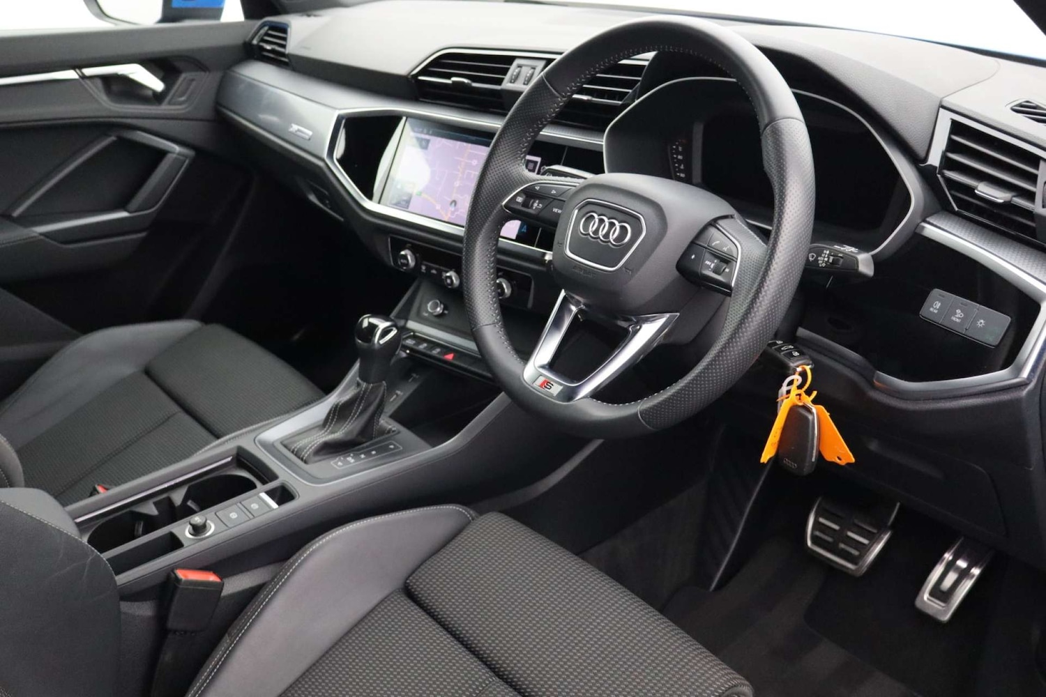 Used Audi Q3 2019 for sale - 76182625: Photo 8