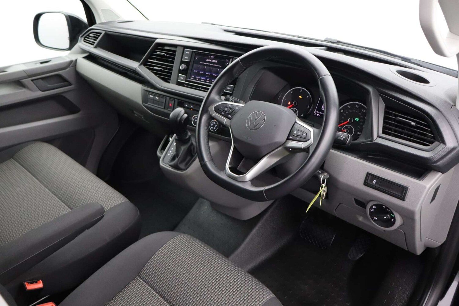 Used Volkswagen Transporter 2023 for sale - 76182720: Photo 12