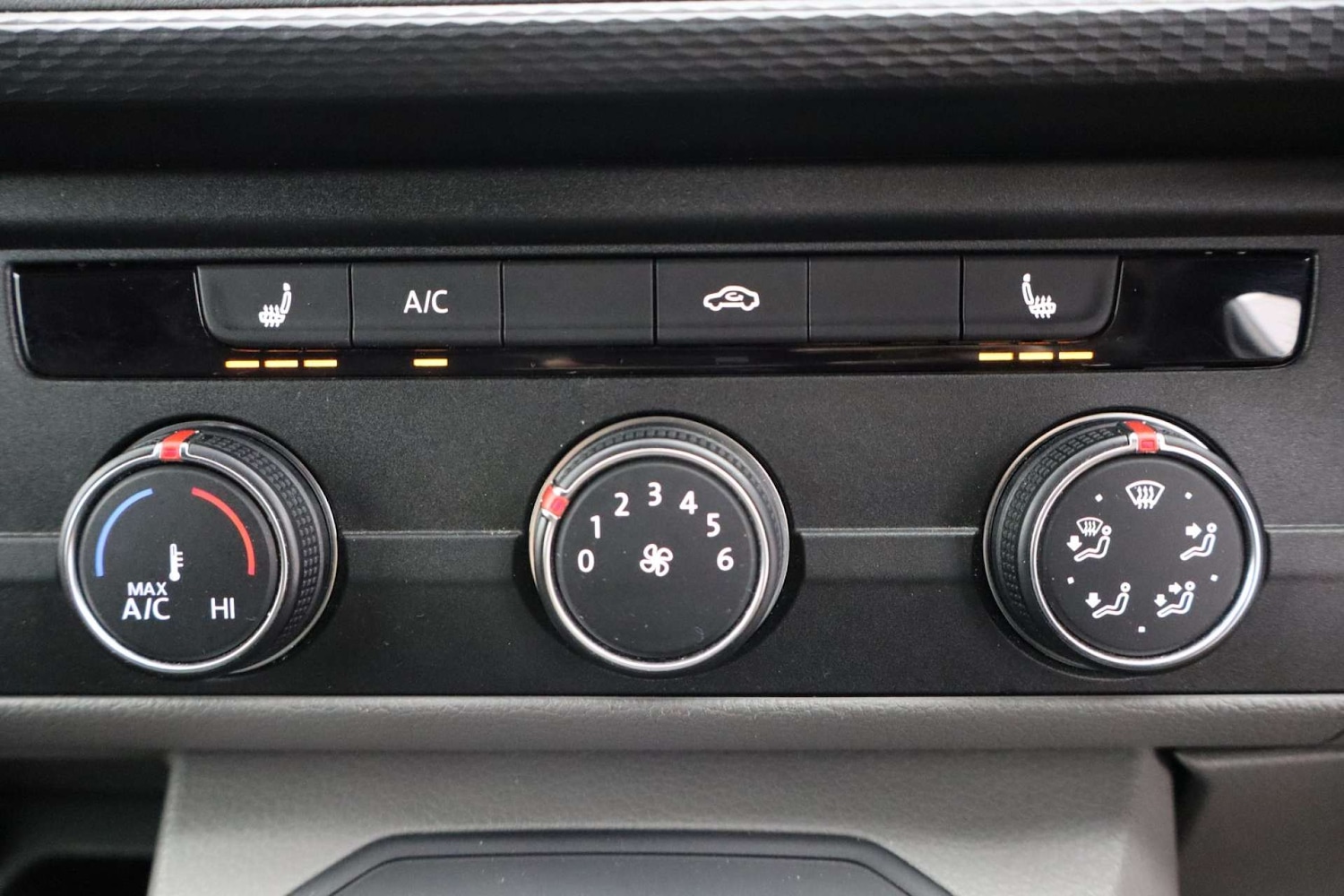 Used Volkswagen Transporter 2023 for sale - 76182720: Photo 15