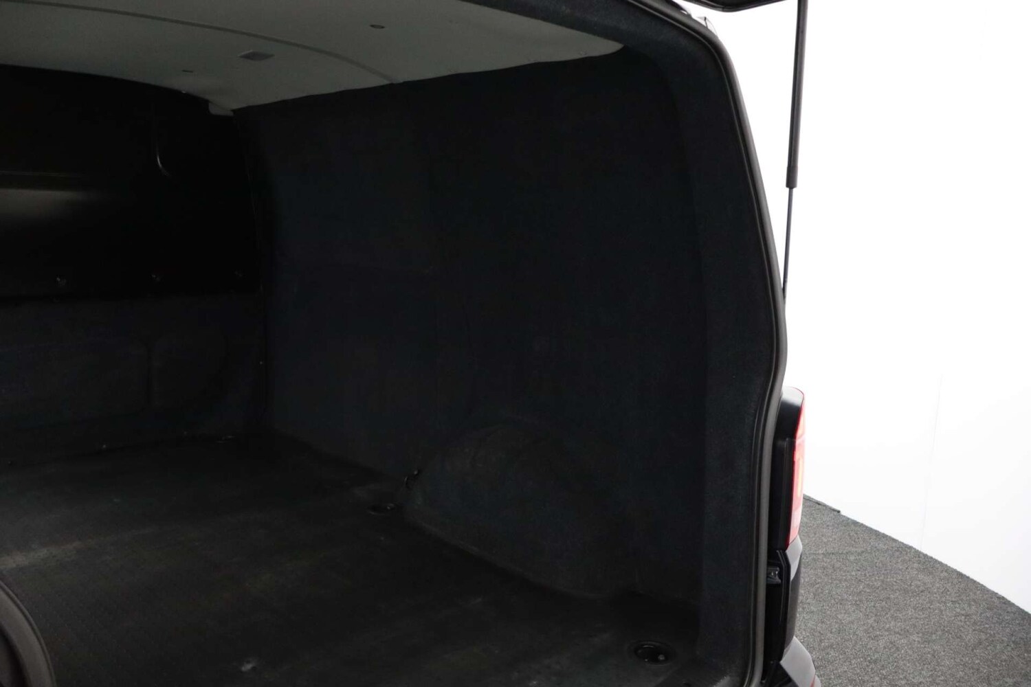 Used Volkswagen Transporter 2023 for sale - 76182720: Photo 23