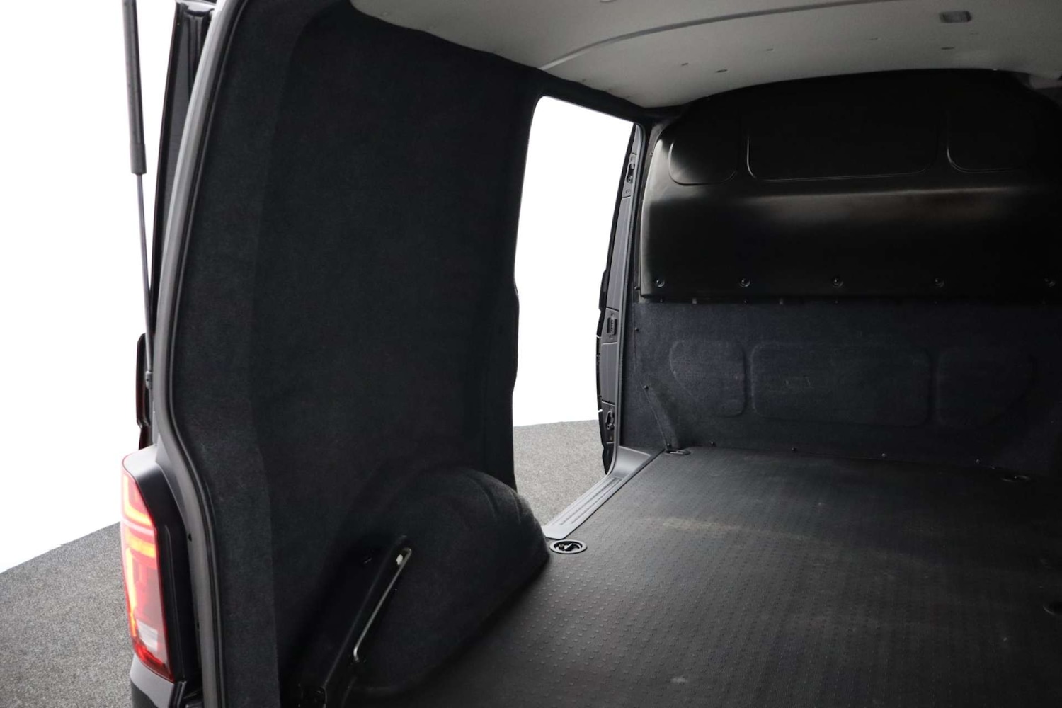 Used Volkswagen Transporter 2023 for sale - 76182720: Photo 25