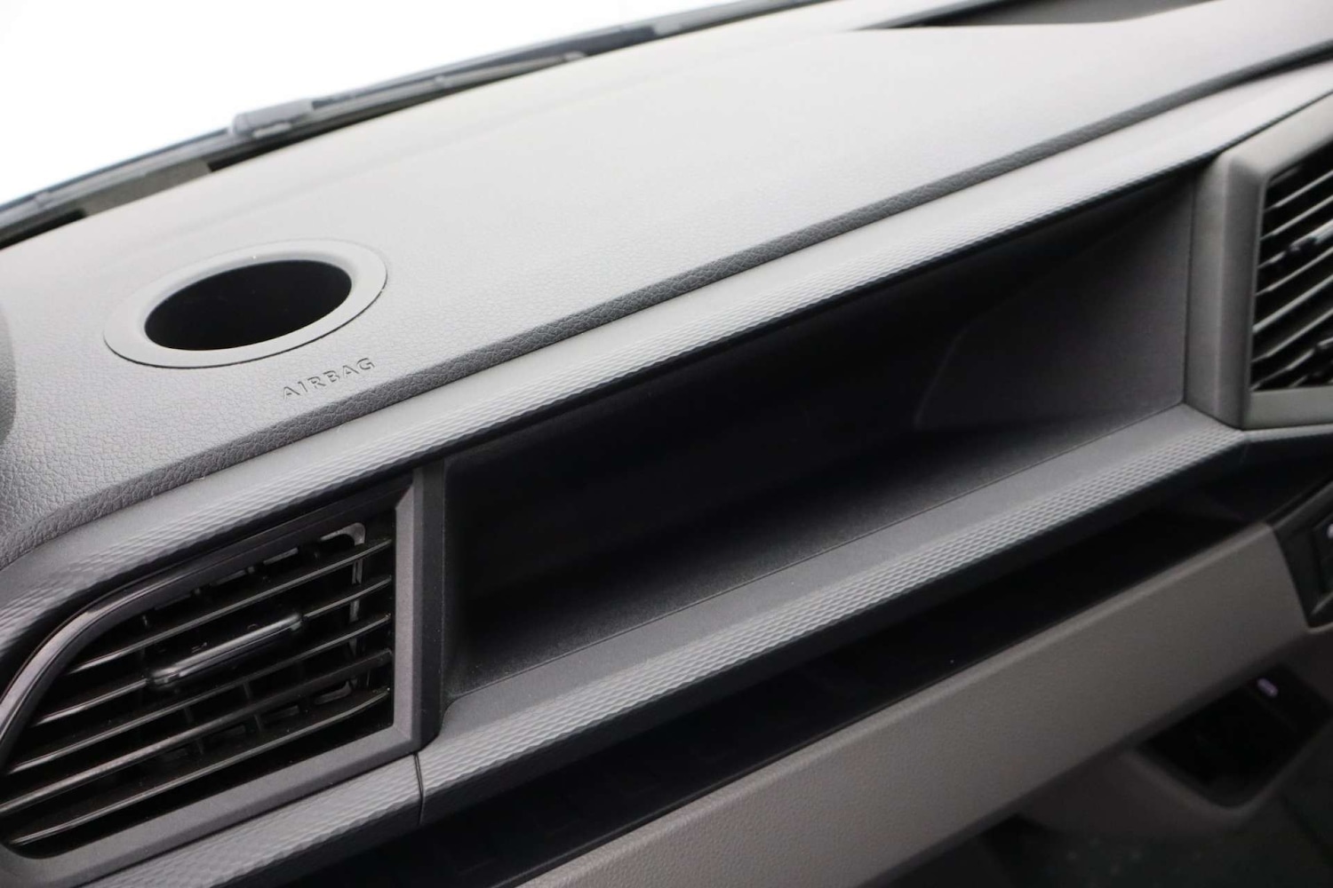 Used Volkswagen Transporter 2023 for sale - 76182720: Photo 36