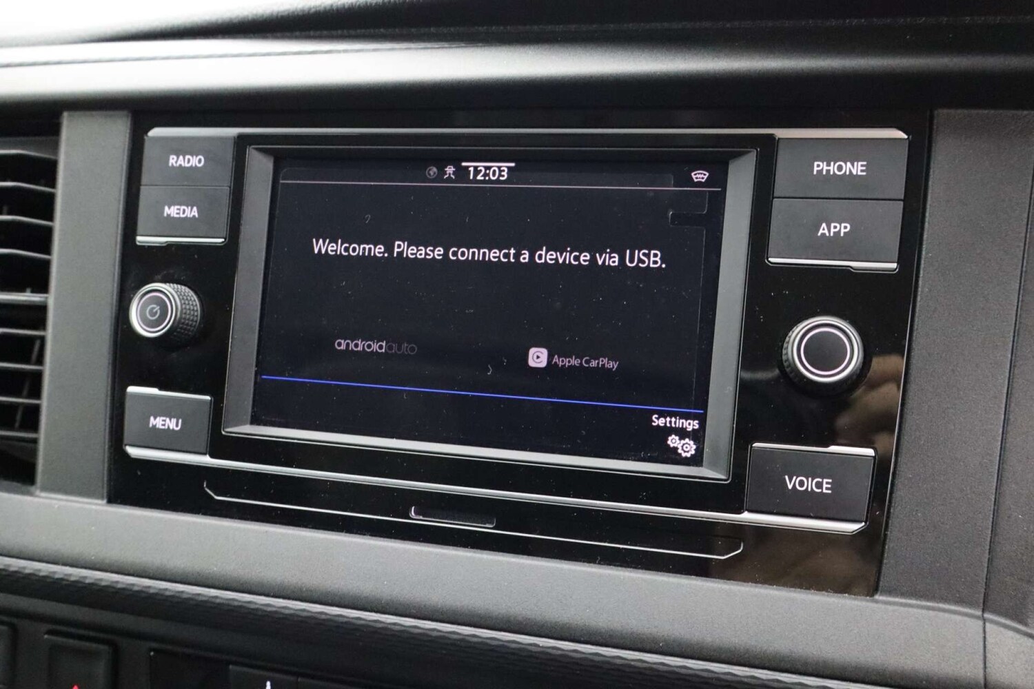 Used Volkswagen Transporter 2023 for sale - 76182720: Photo 50