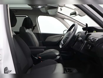 Used Citroen C4 Picasso 2016 for sale - 76372234: Photo