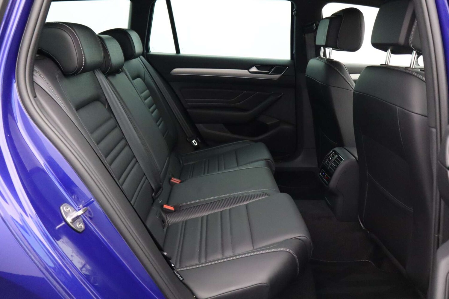 Used Volkswagen Passat 2023 for sale - 76601850: Photo 14