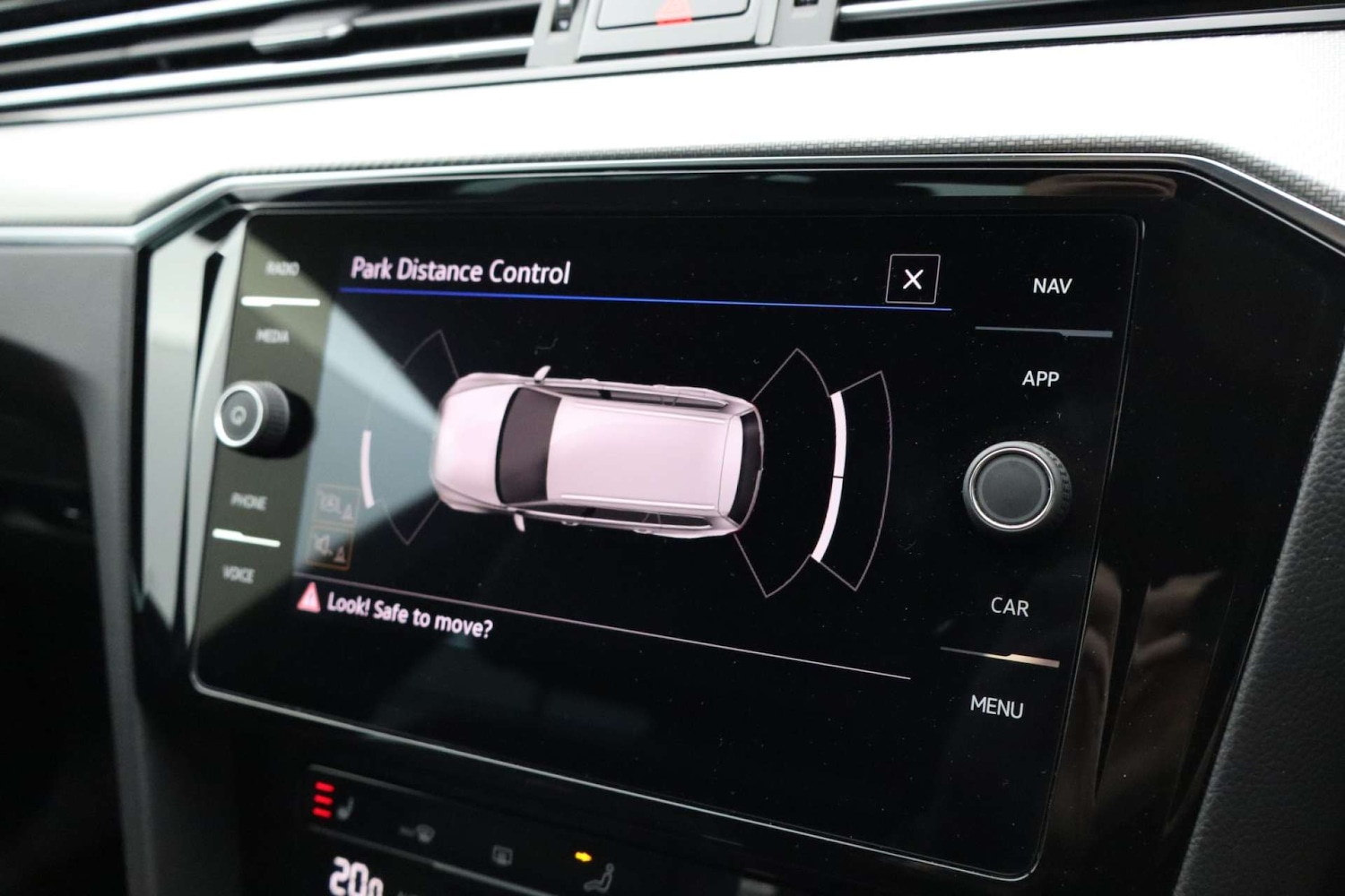 Used Volkswagen Passat 2023 for sale - 76601850: Photo 18