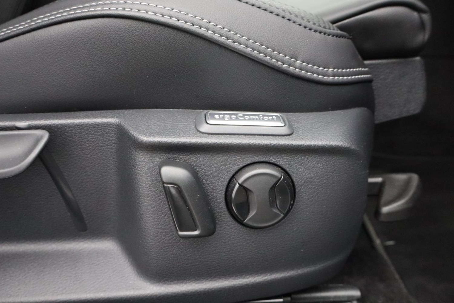 Used Volkswagen Passat 2023 for sale - 76601850: Photo 23