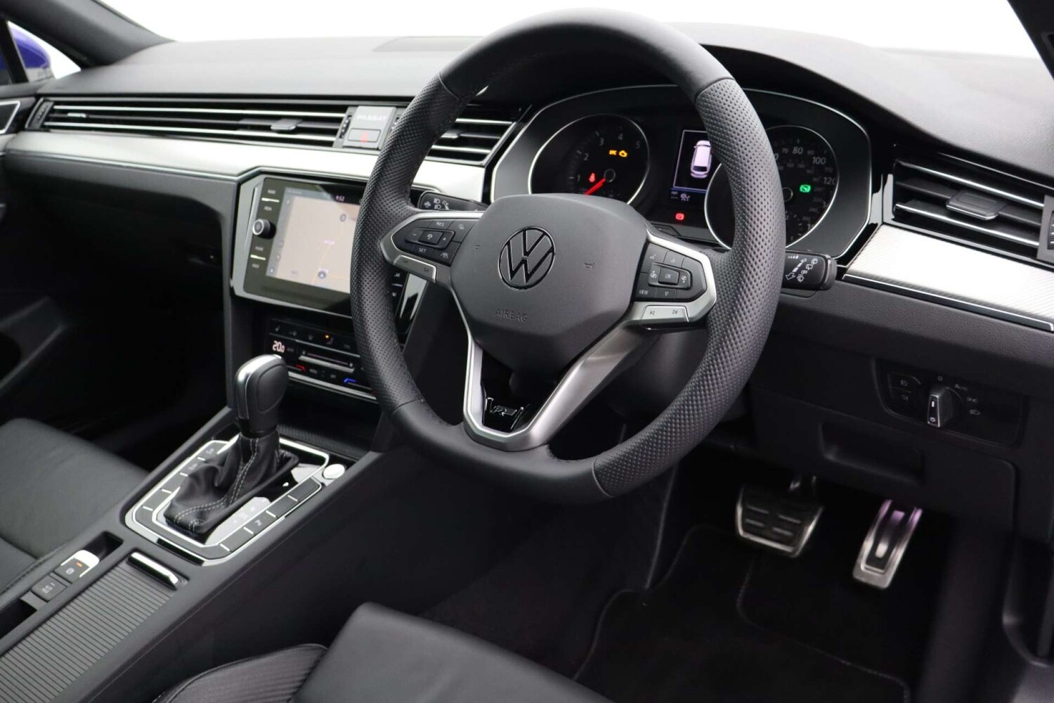 Used Volkswagen Passat 2023 for sale - 76601850: Photo 25