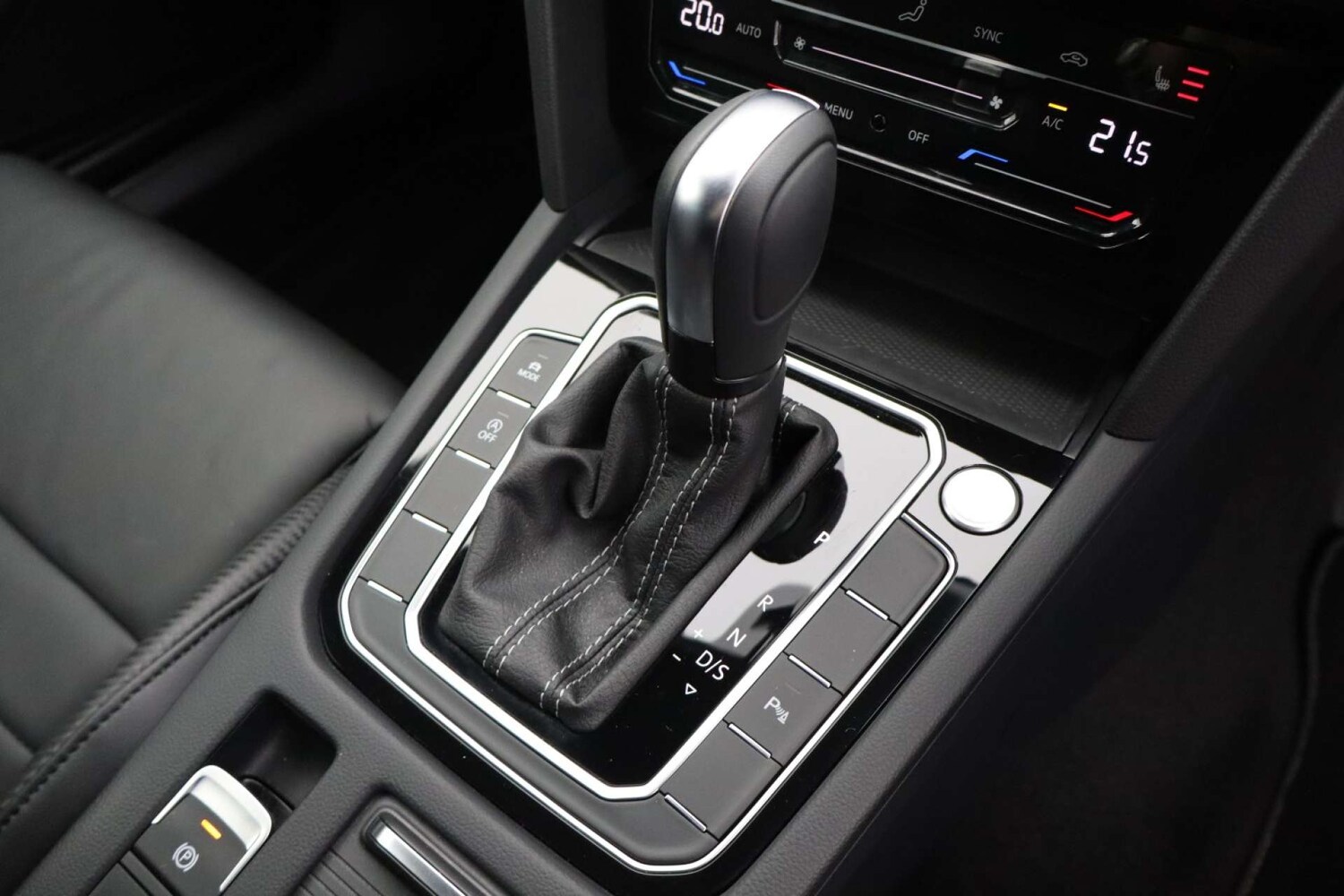 Used Volkswagen Passat 2023 for sale - 76601850: Photo 37