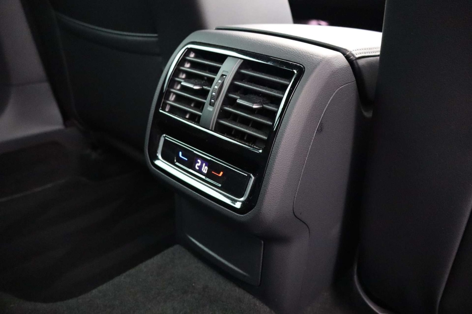 Used Volkswagen Passat 2023 for sale - 76601850: Photo 46