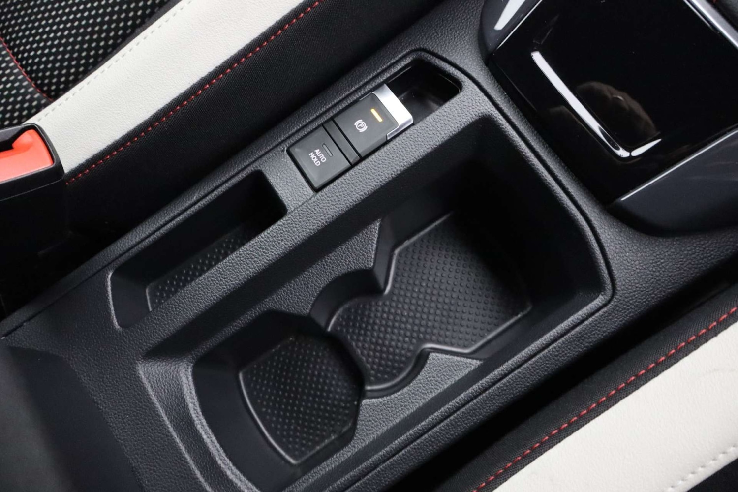 Used Volkswagen T-Roc 2018 for sale - 76694788: Photo 28