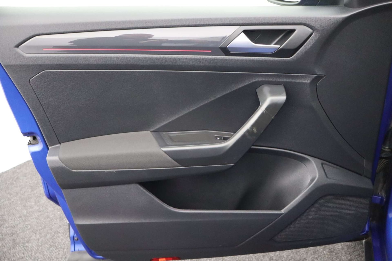 Used Volkswagen T-Roc 2018 for sale - 76694788: Photo 32