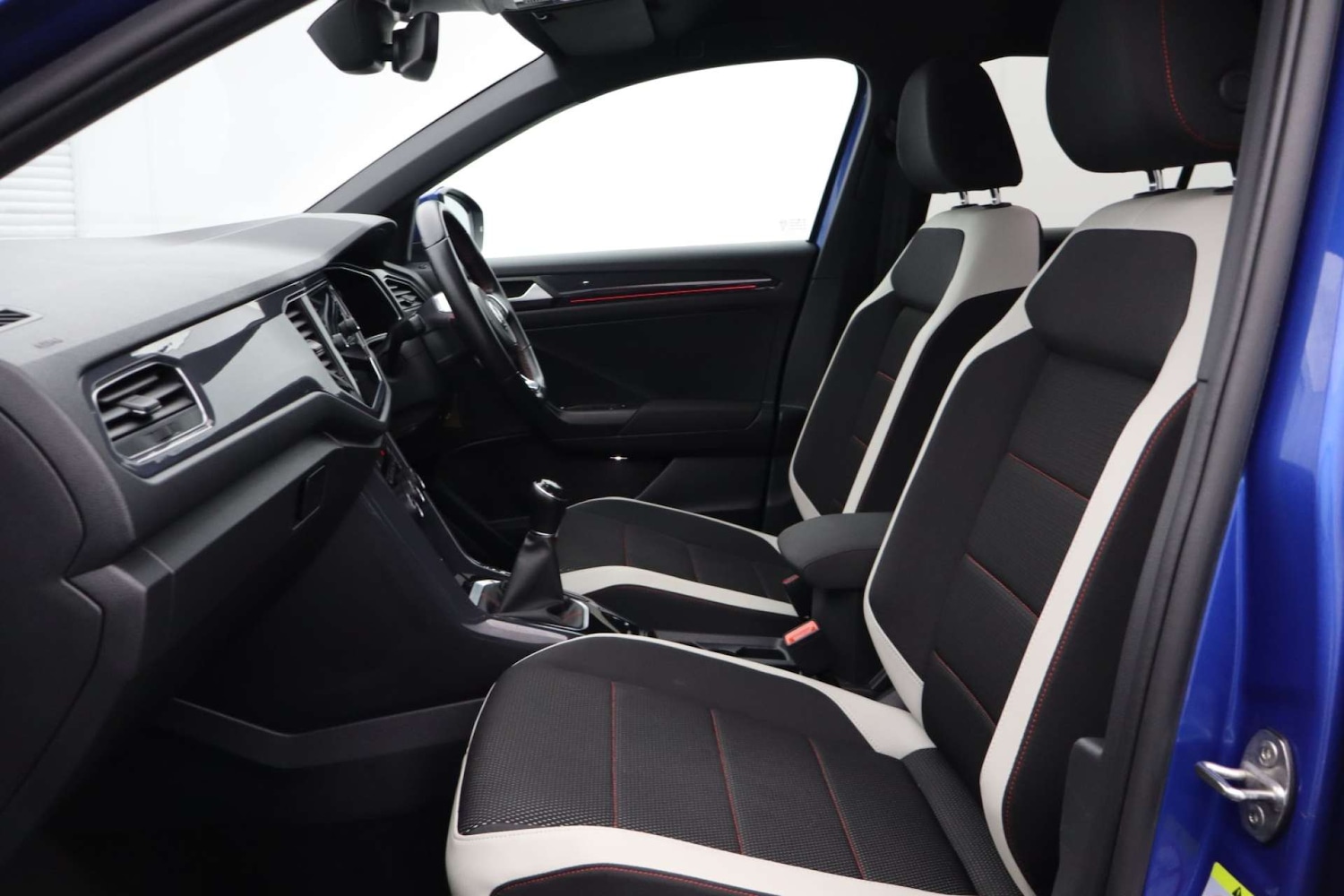 Used Volkswagen T-Roc 2018 for sale - 76694788: Photo 51