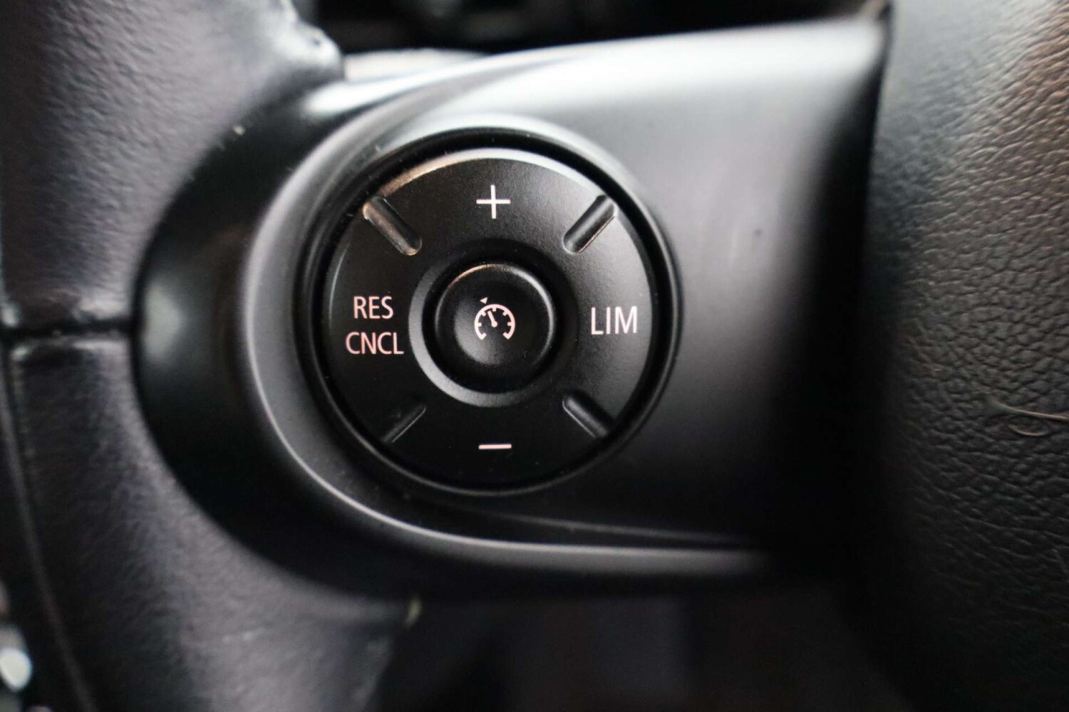 Used MINI Hatch 2017 for sale - 76919199: Photo 25