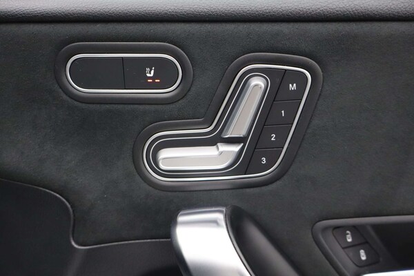 Used Mercedes-Benz A-Class 2018 for sale - 76182594: Photo 15