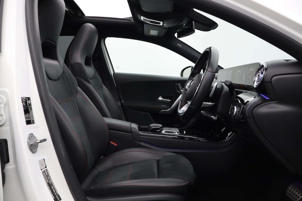Used Mercedes-Benz A-Class 2018 for sale - 76182594: Photo 2