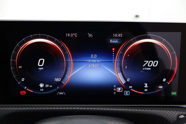 Used Mercedes-Benz A-Class 2018 for sale - 76182594: Photo 40
