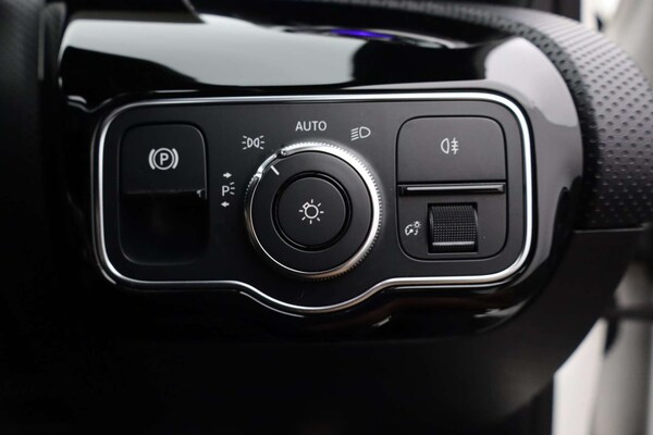 Used Mercedes-Benz A-Class 2018 for sale - 76182594: Photo 44
