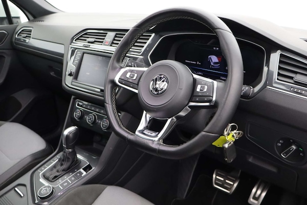 Used Volkswagen Tiguan 2016 for sale - 76182700: Photo 11