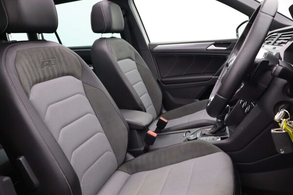 Used Volkswagen Tiguan 2016 for sale - 76182700: Photo 24