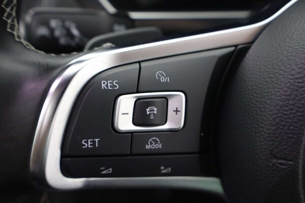 Used Volkswagen Tiguan 2016 for sale - 76182700: Photo 28