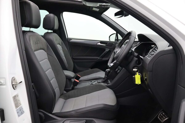 Used Volkswagen Tiguan 2016 for sale - 76182700: Photo 2