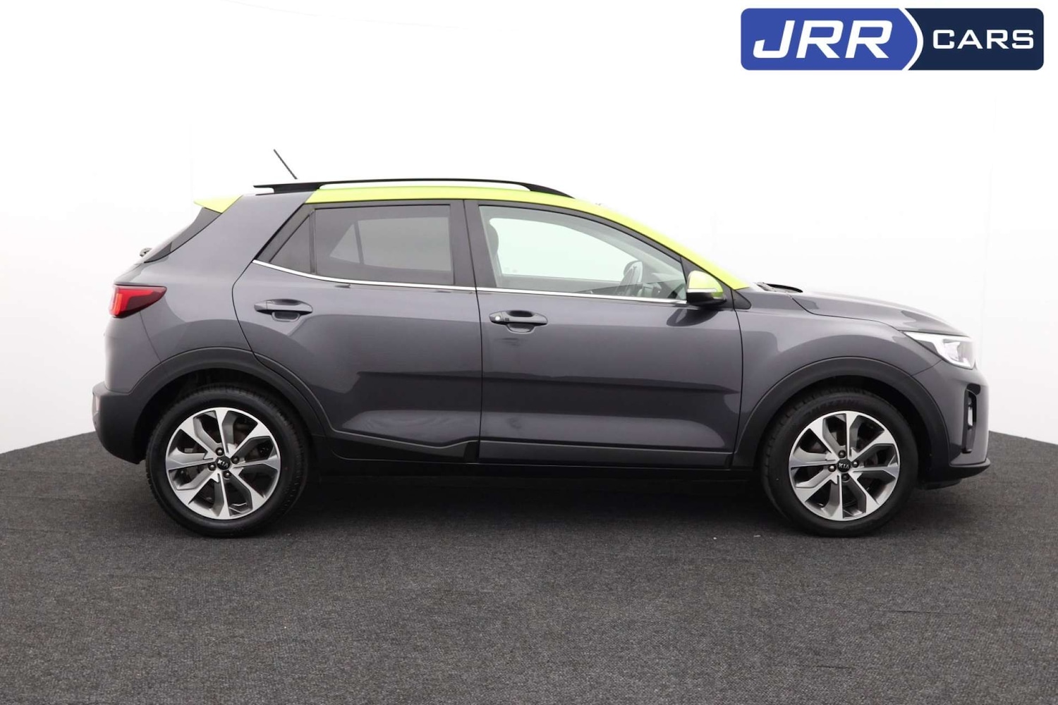 Used Kia Stonic 2018 for sale - 76481375: Photo 3