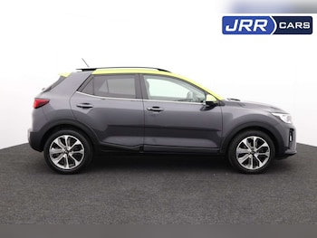 Used Kia Stonic 2018 for sale - 76481375: Photo