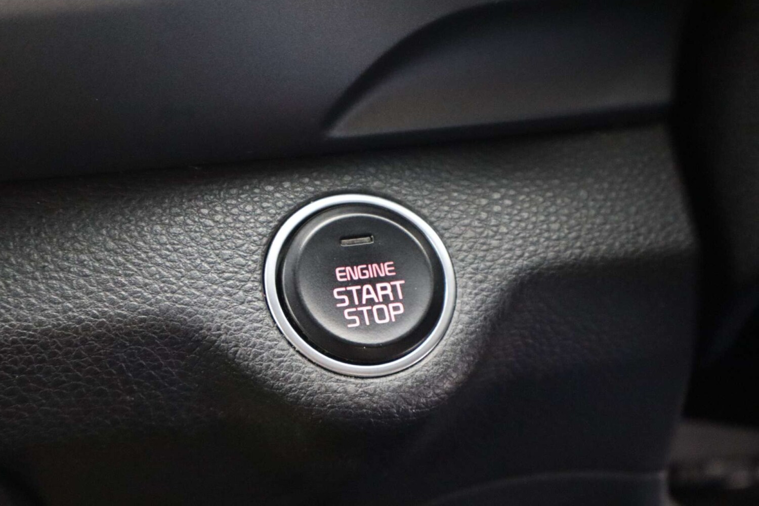 Used Kia Stonic 2018 for sale - 76481375: Photo 46