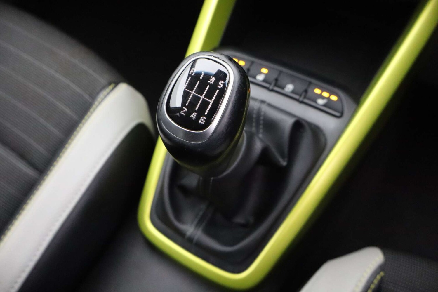 Used Kia Stonic 2018 for sale - 76481375: Photo 49